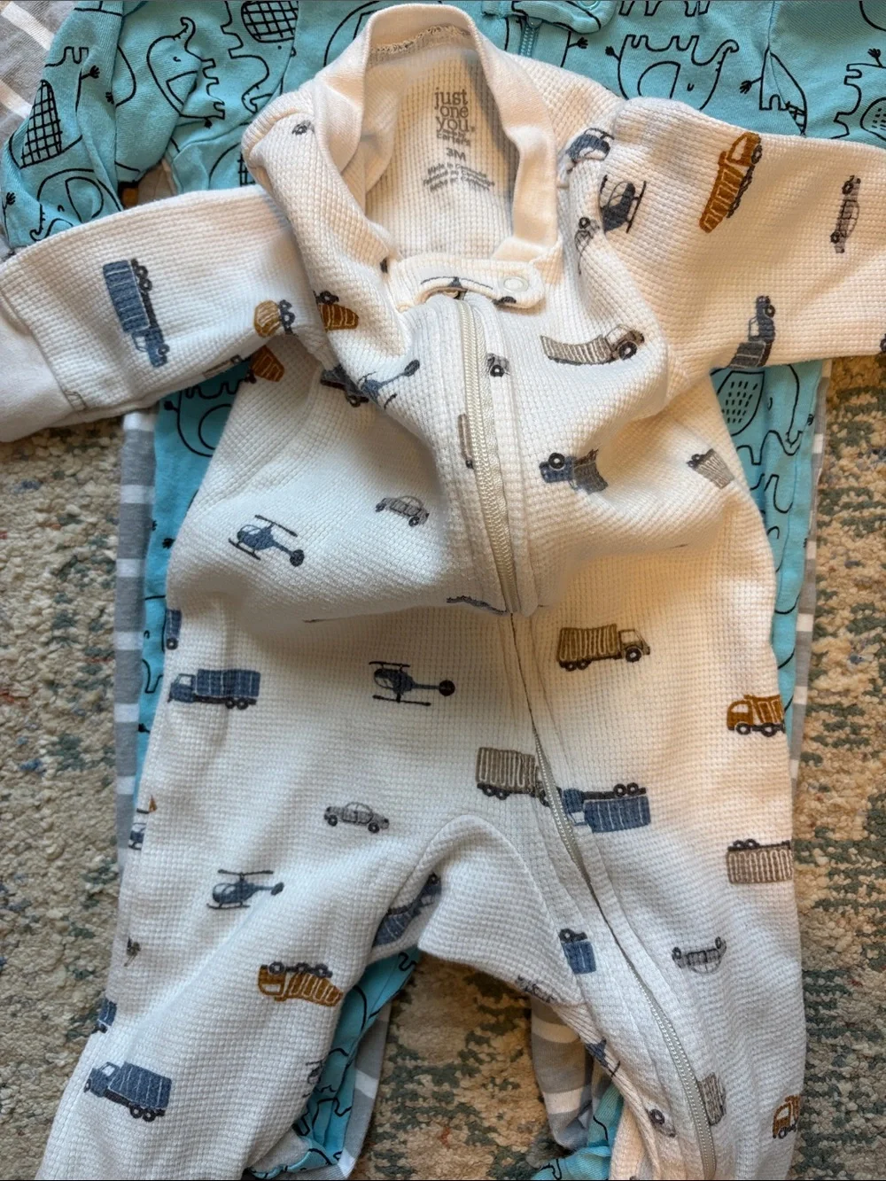 0-3 month baby boy sleepers (6) Carters, Gerber, Onesies, Lullaby Lane